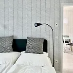 Modernes Apartment, Terrasse Und Garten Am Lilienthalpark Im Suedwesten Berlins Apartment Berlin