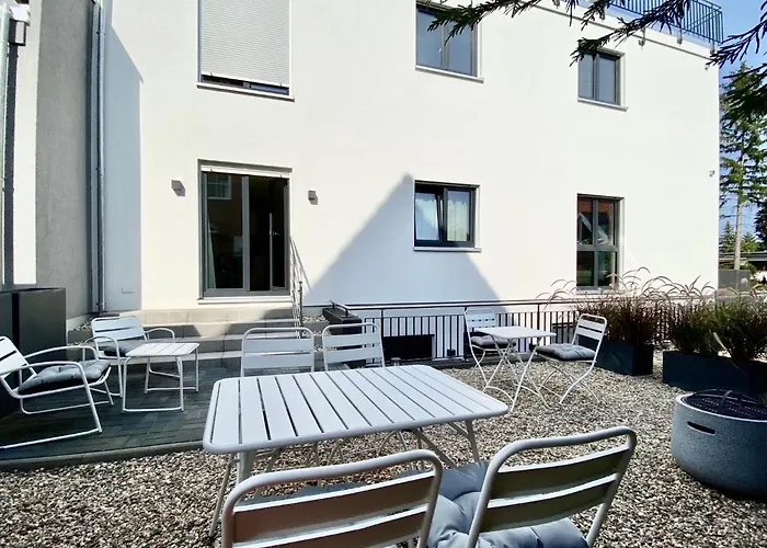 Daire Modernes Apartment, Terrasse Und Garten Am Lilienthalpark Im Suedwesten Berlins *