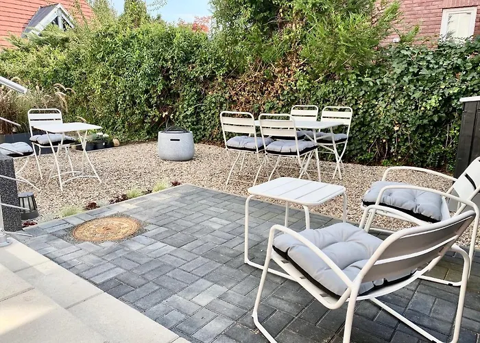 Modernes Apartment, Terrasse Und Garten Am Lilienthalpark Im Suedwesten Berlins Lejlighed *