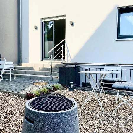Modernes Apartment, Terrasse Und Garten Am Lilienthalpark Im Suedwesten Berlins 아파트 베를린