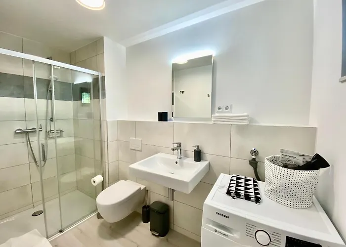 Apartamento Modernes Apartment, Terrasse Und Garten Am Lilienthalpark Im Südwesten Berlins *